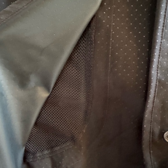 NWOT 50%OFF Oakley Storm Catcher Black Reflective All Weather Rain Repellent Jac - Picture 5 of 12